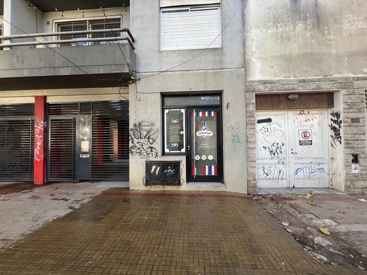 ALQUILER LOCAL 4 Y 60