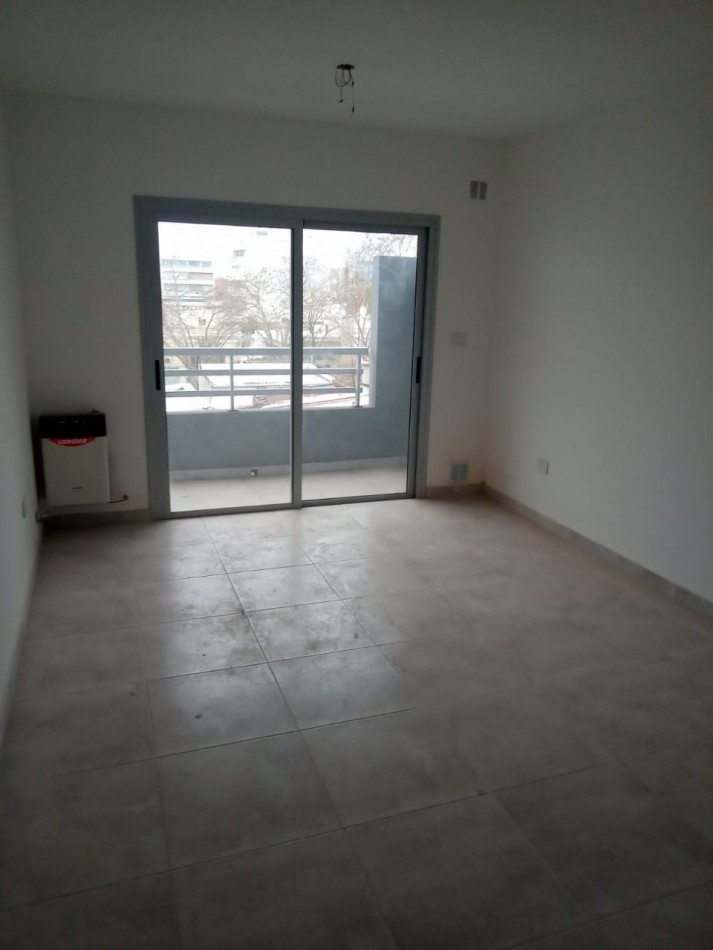 VENTA Depto monoambiente 50 y 21 Plaza Malvinas