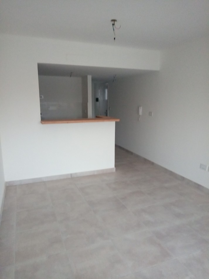 VENTA Depto monoambiente 50 y 21 Plaza Malvinas