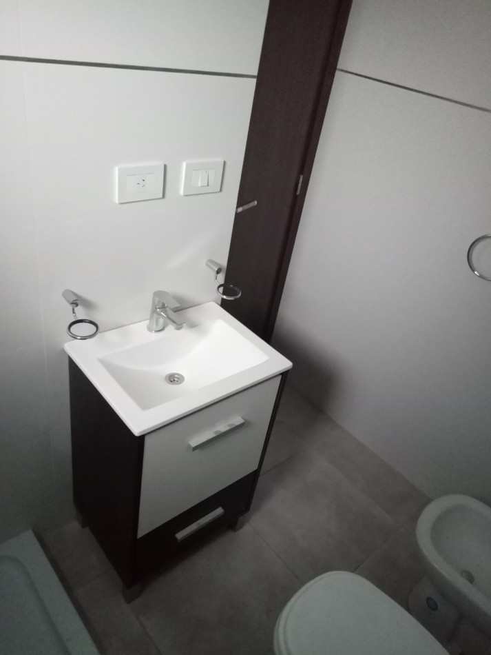 VENTA Depto monoambiente 50 y 21 Plaza Malvinas