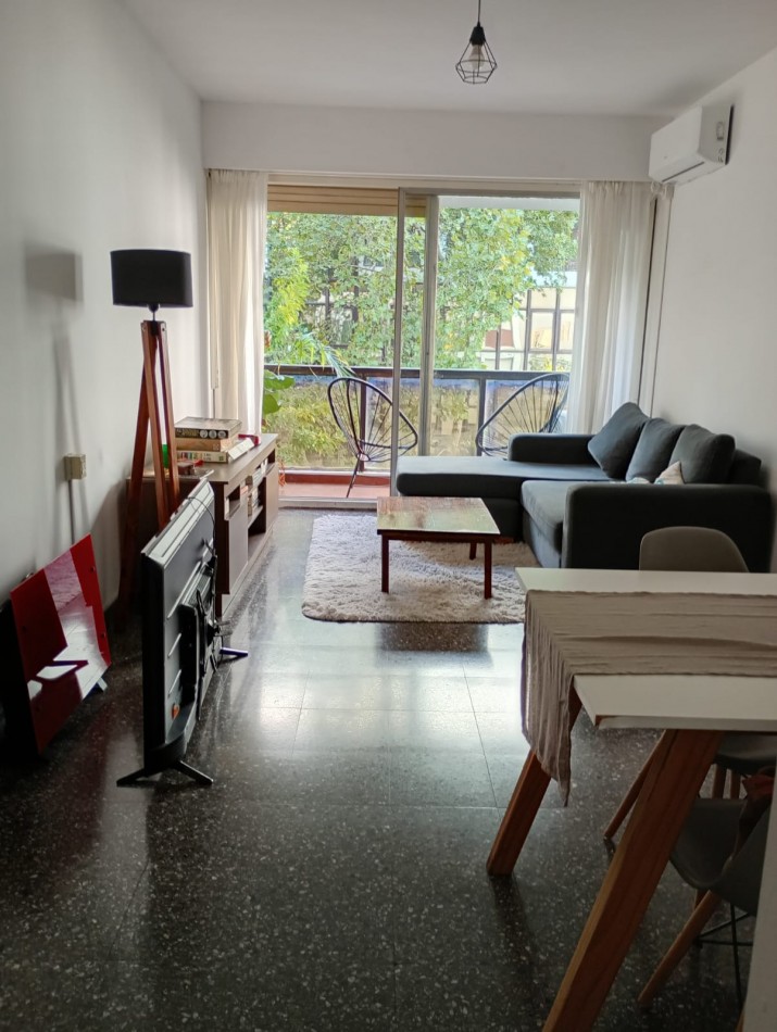 Alquiler depto 2 dorm + 1 de servicio. Cochera opcional 56 e/ 5 y 6