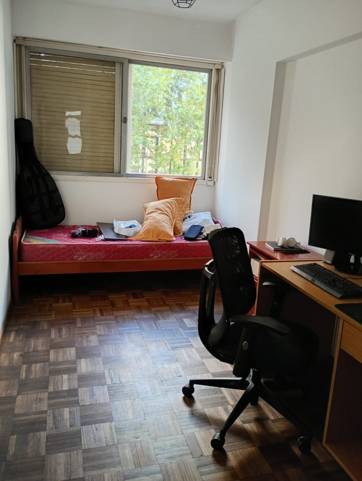 Alquiler depto 2 dorm + 1 de servicio. Cochera opcional 56 e/ 5 y 6