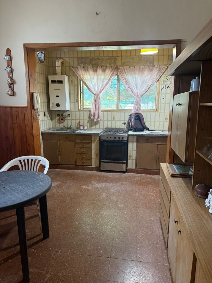 CASA A RECICLAR EN VENTA 123 ENTRE 6BIS Y 7