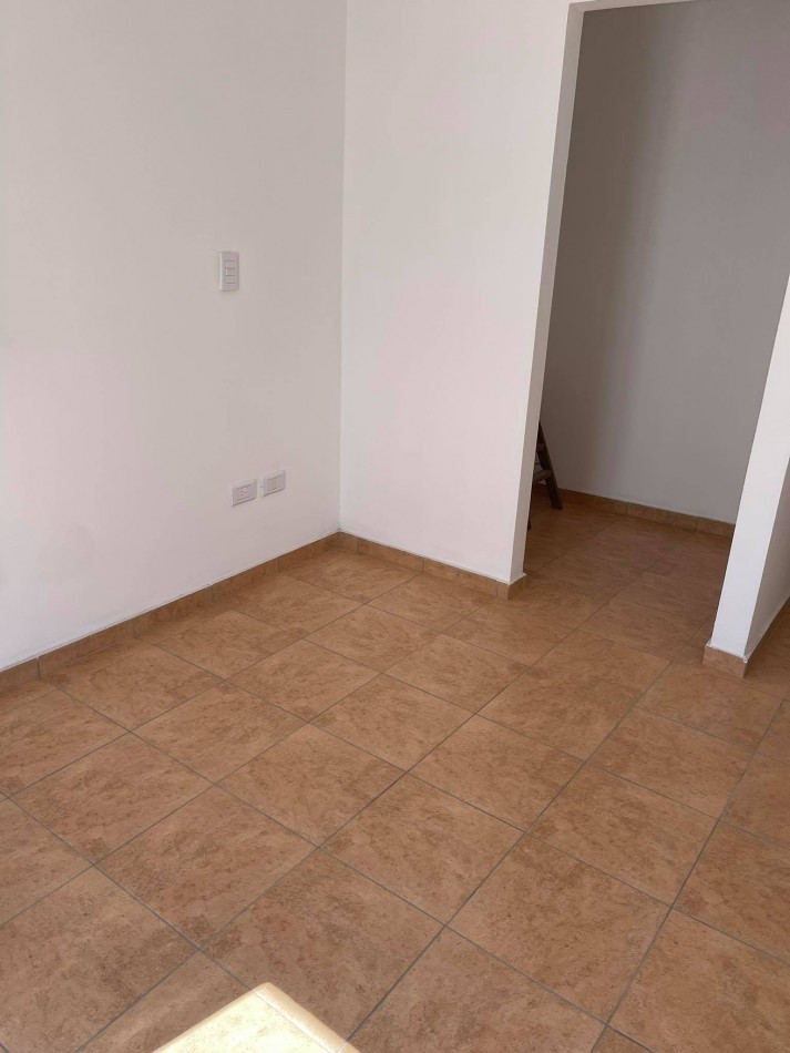 ALQUILER DPTO UN DORM 31 Y 66