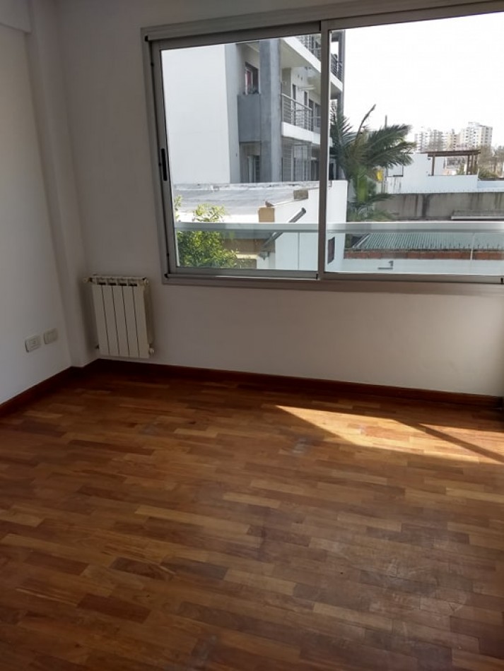 Alquiler depto 2 dormitorios Av.25 e/47 y 48