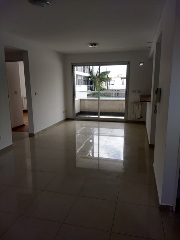 Alquiler depto 2 dormitorios Av.25 e/47 y 48