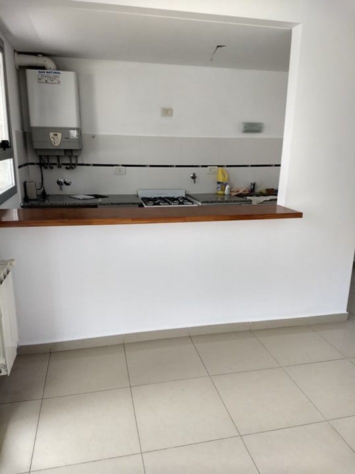 Alquiler depto 2 dormitorios Av.25 e/47 y 48