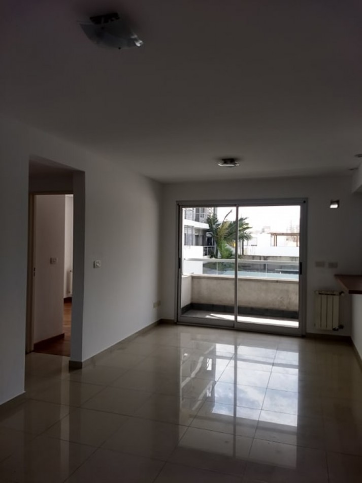 Alquiler depto 2 dormitorios Av.25 e/47 y 48