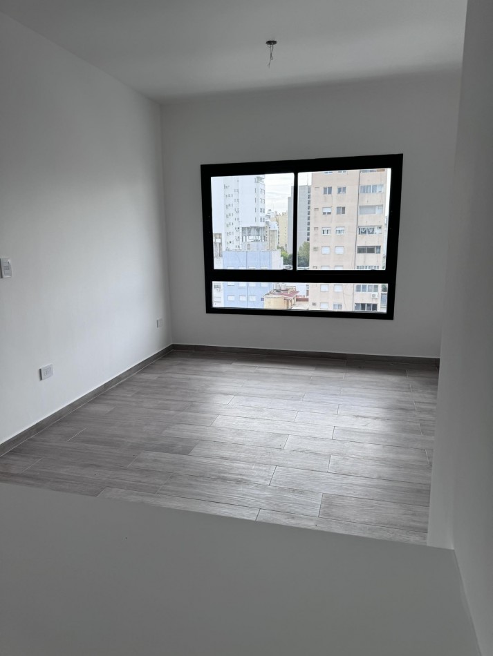 ALQUILER MONOAMBIENTE EN 15 Y 46