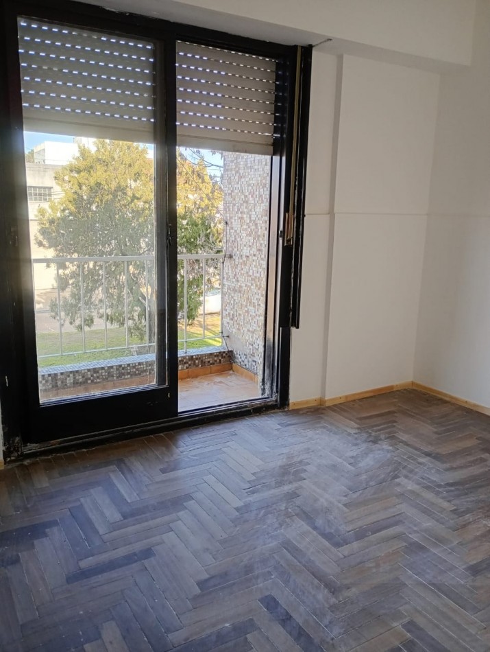 Alquiler de depto 2 dormitorios 38 e/ 30 y 31 