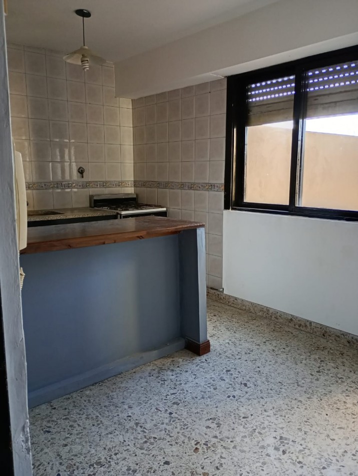 Alquiler de depto 2 dormitorios 38 e/ 30 y 31 