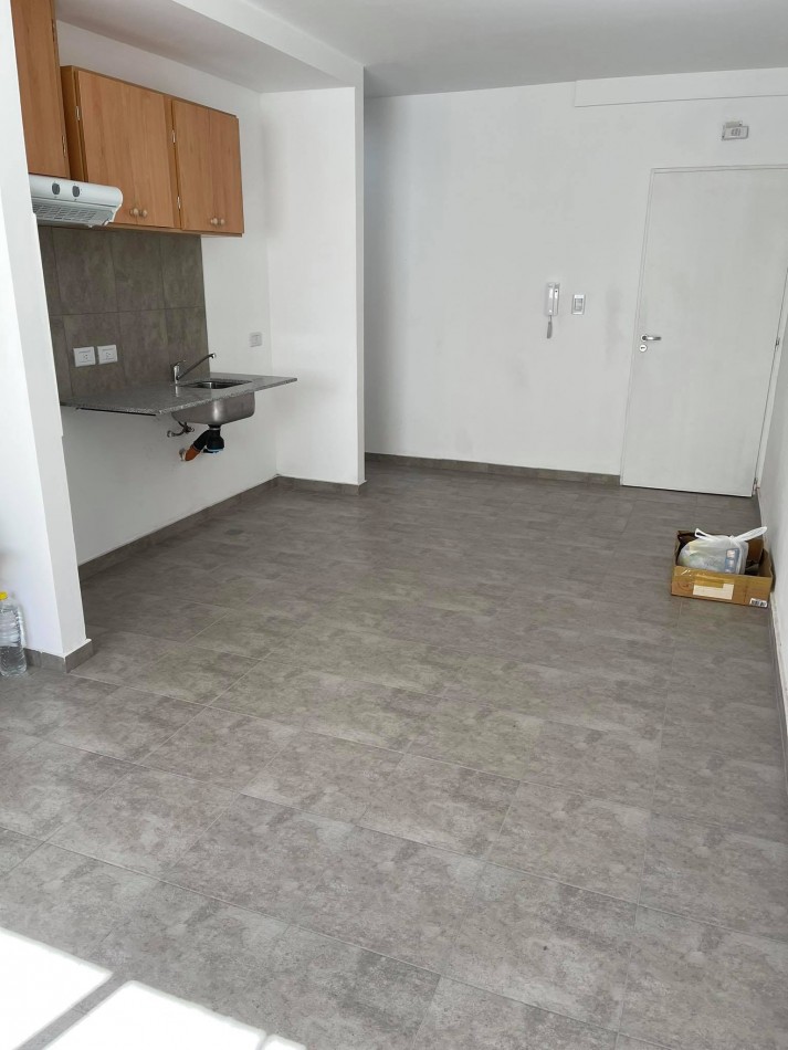 ALQUILER DPTO UN DORM EN 31 Y 66