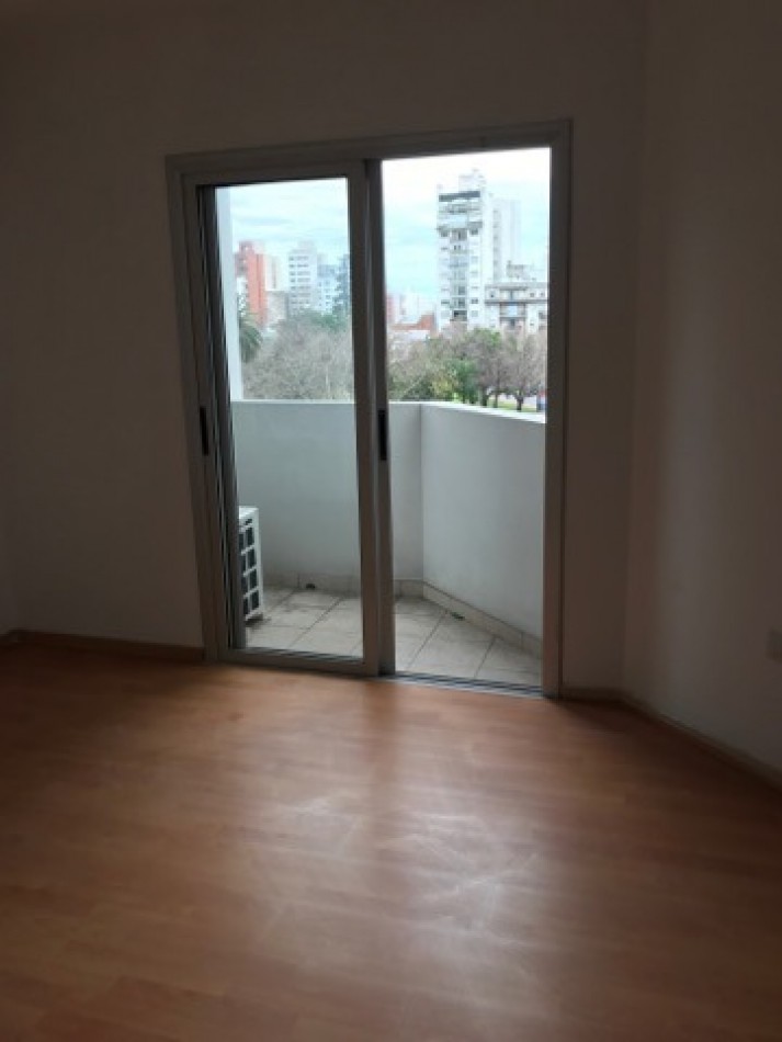  ALQUILER DEPTO 1 DORMITORIO DIAG. 74 Y PLAZA ITALIA