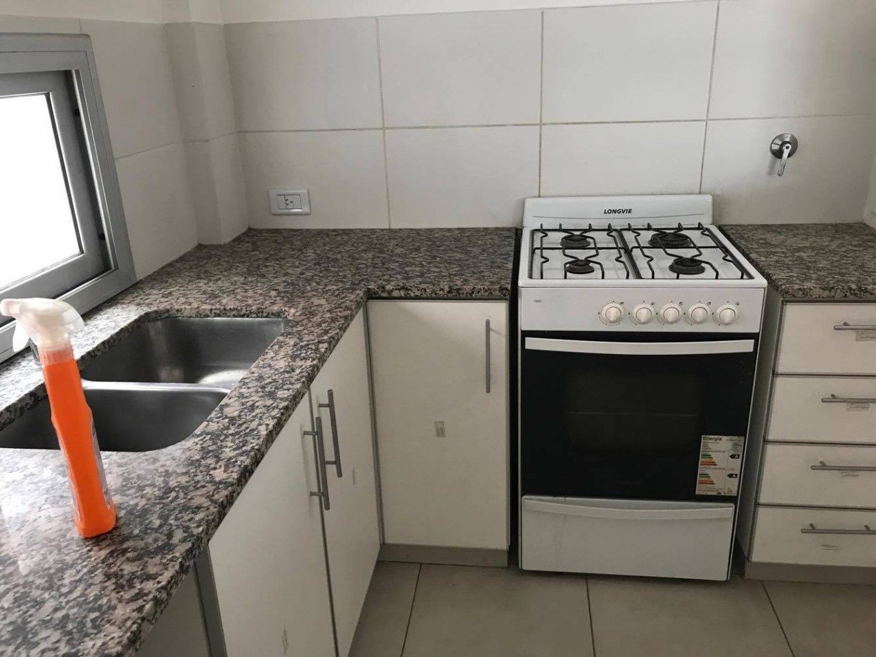  ALQUILER DEPTO 1 DORMITORIO DIAG. 74 Y PLAZA ITALIA