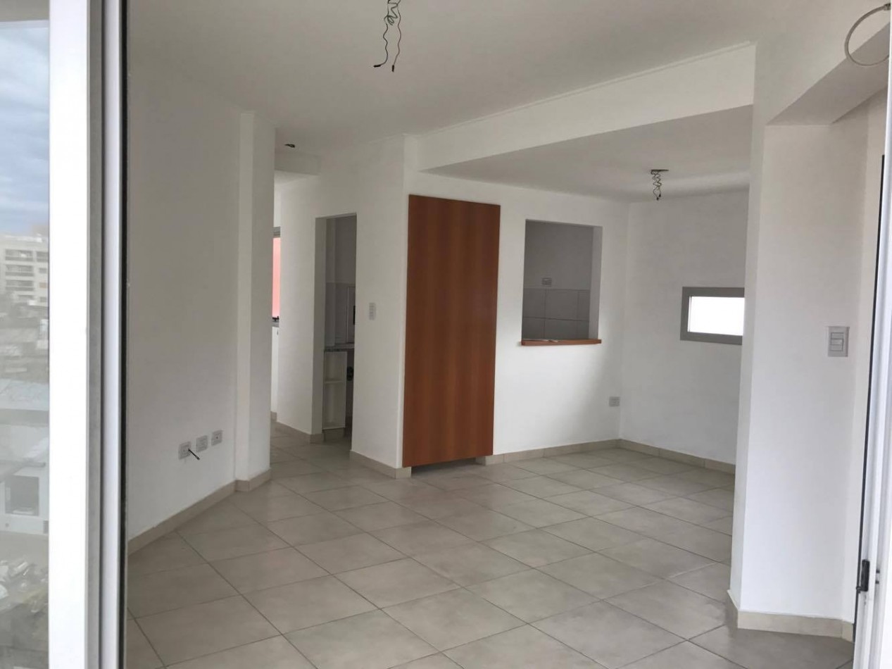  ALQUILER DEPTO 1 DORMITORIO DIAG. 74 Y PLAZA ITALIA