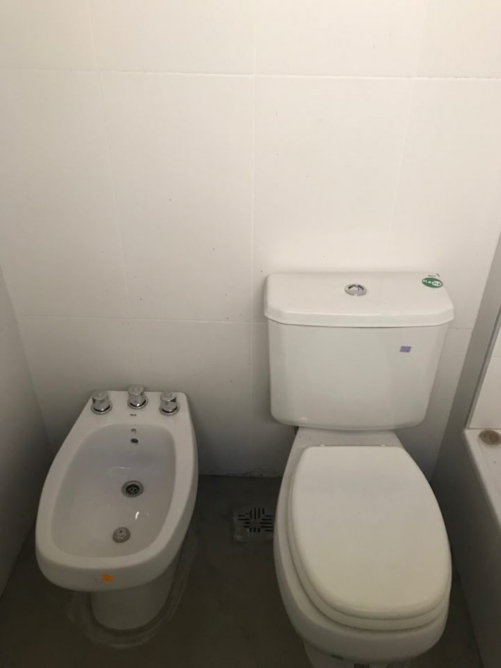 ALQUILER DUPLEX 19 Y 48
