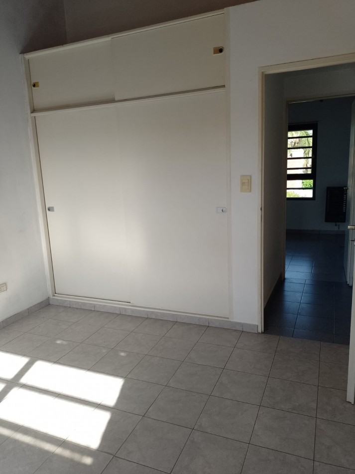 VENTA Duplex 2 dormitorios Gonnet, inmejorable zona