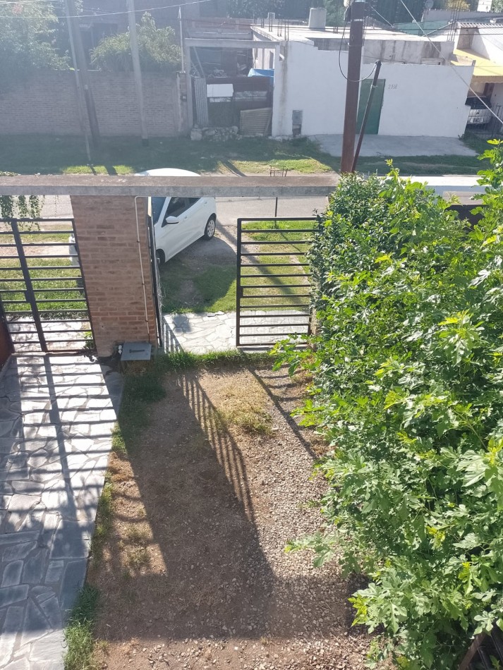 VENTA Duplex 2 dormitorios Gonnet, inmejorable zona