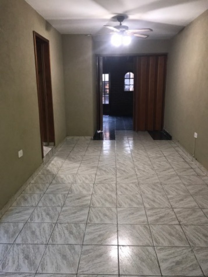 Alquiler casa 2 dormitorios Barrio UPCN