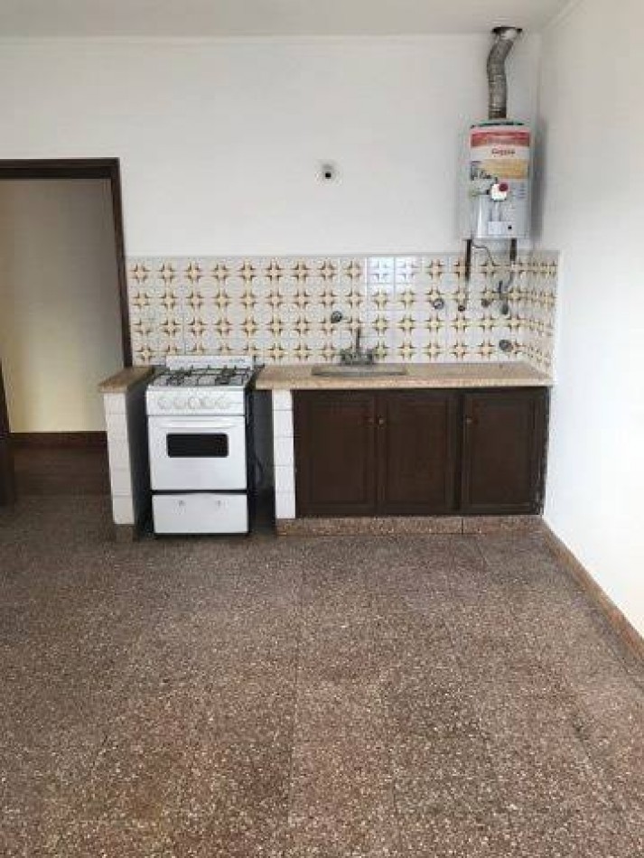 Alquiler ph dos dormitorios 18 y 532