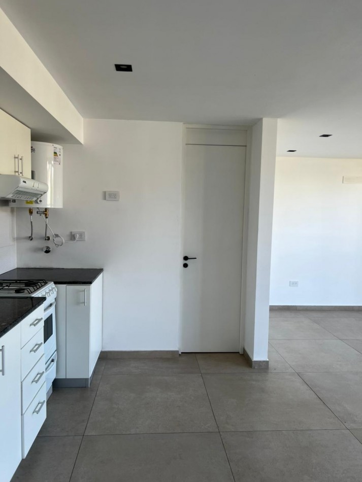 Alquiler monoambiente/estudio 5 e/61 y 62