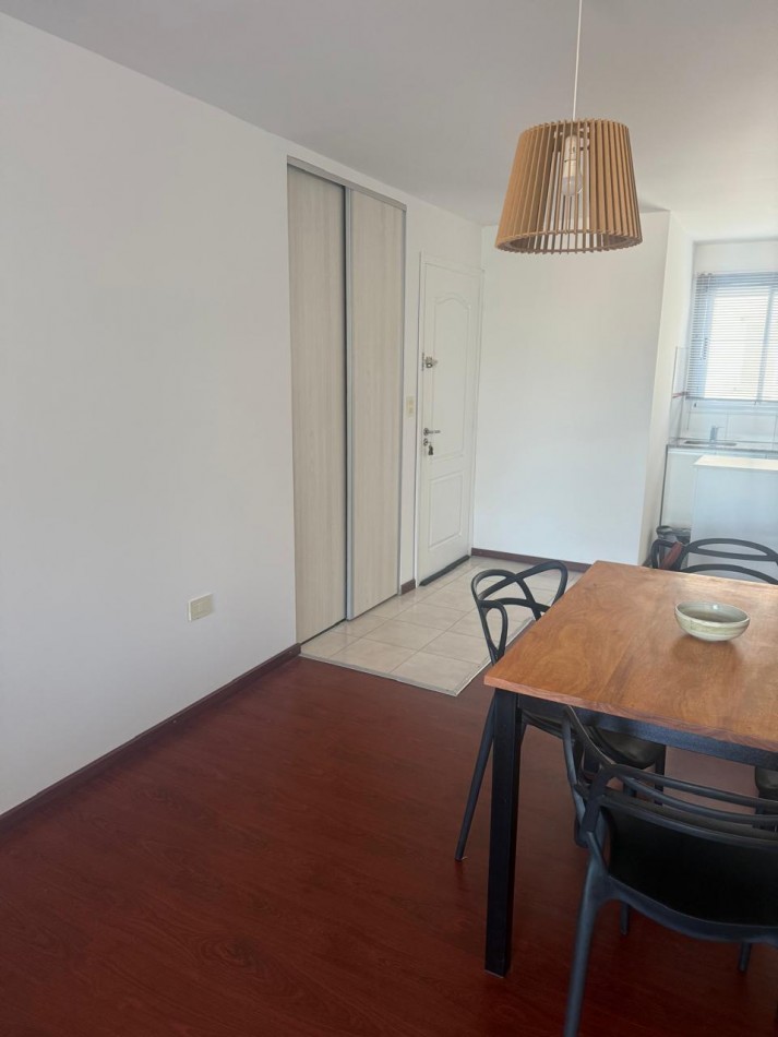 ALQUILER MONOAMBIENTE AMOBLADO EN 14 Y 33