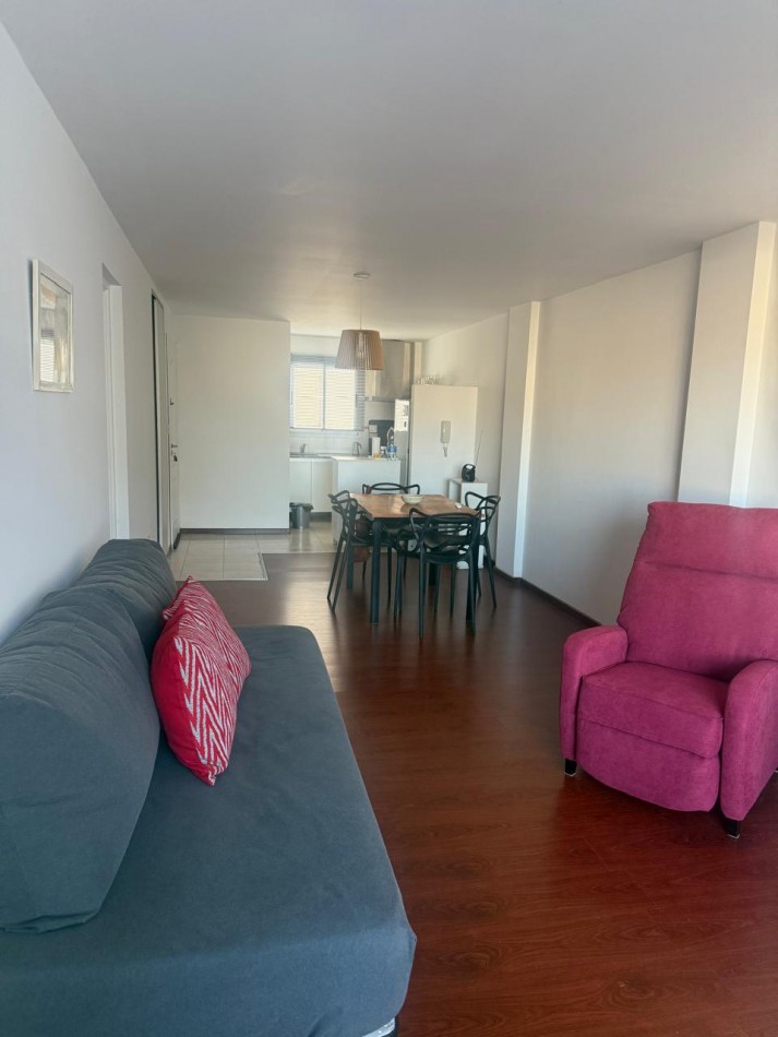 ALQUILER MONOAMBIENTE AMOBLADO EN 14 Y 33