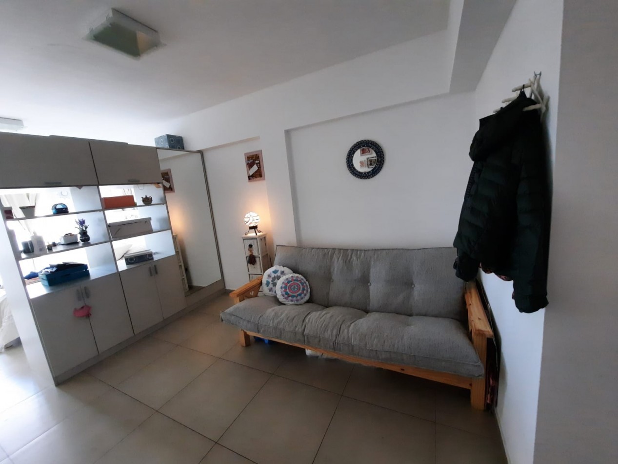 VENTA MONOAMBIENTE DIVIDIDO EN 8 Y 63