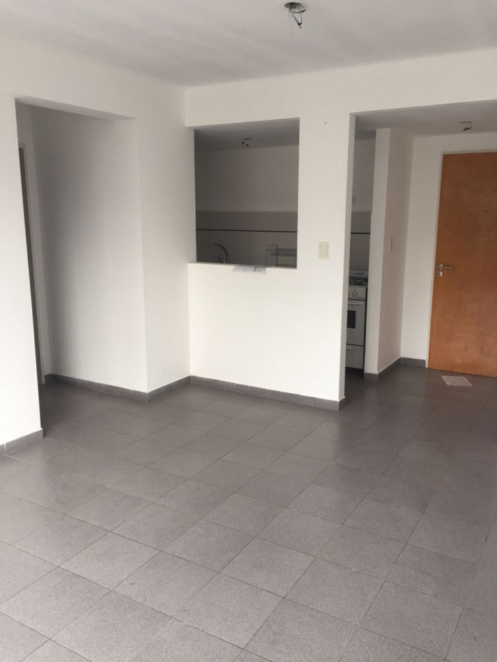 ALQUILER Depto 1 dormitorio 2 e/63 y 64