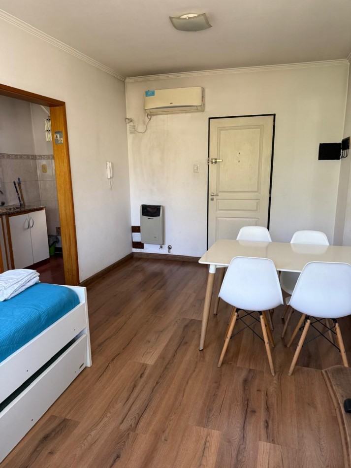 ALQUILER DPTO UN DORM AMOBLADO EN 37 Y 13