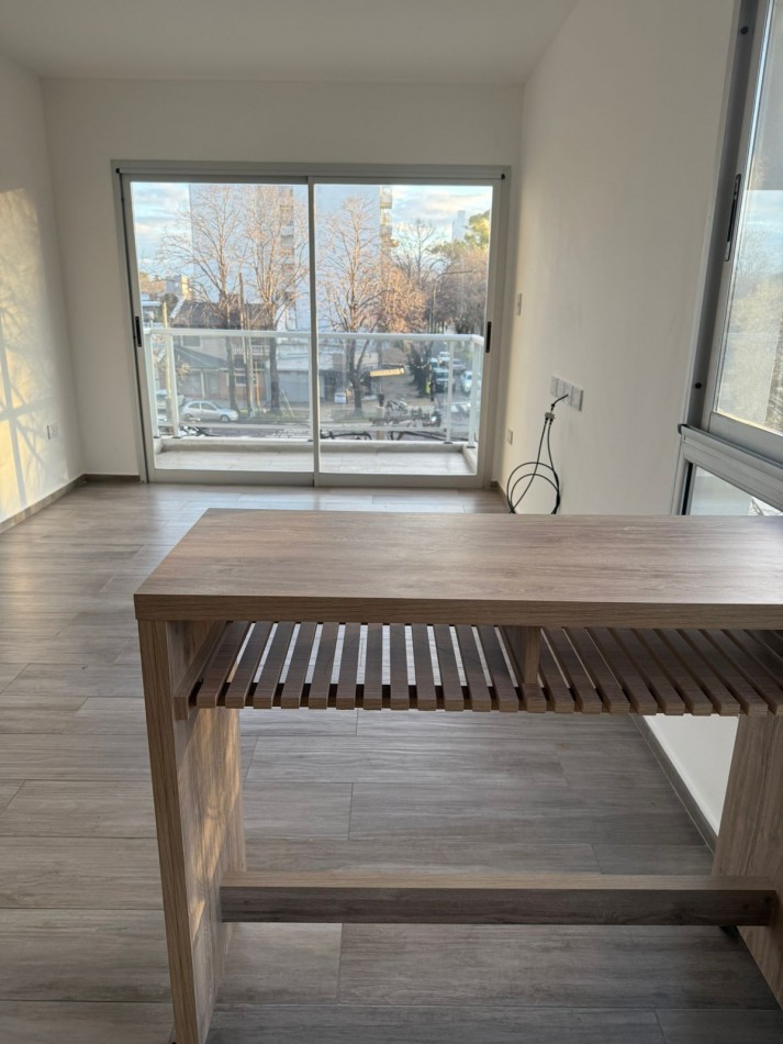ALQUILER DPTO UN DORM 54 Y 25