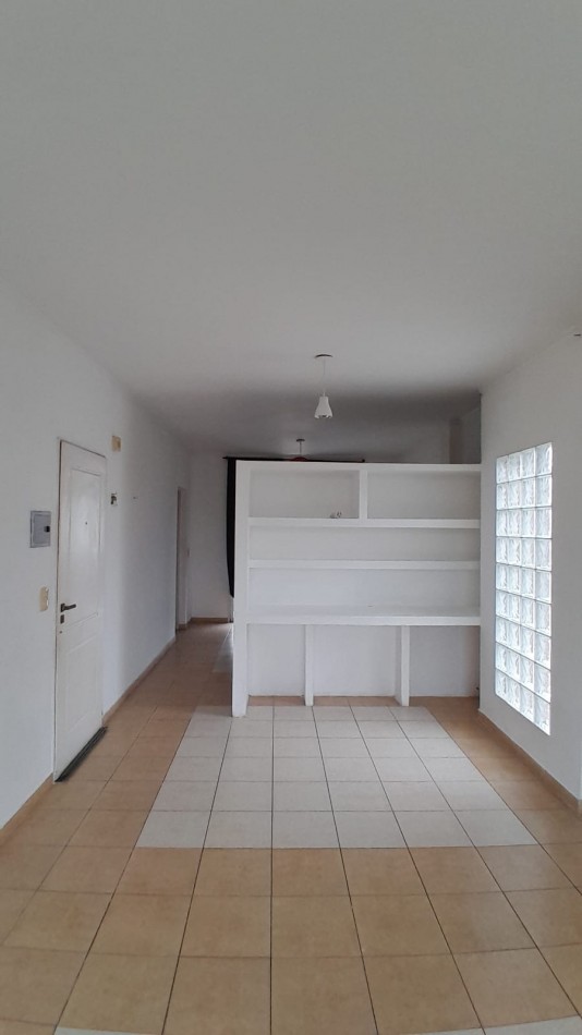 Alquiler monomabiente dividido Plaza Matheu 1 y 66