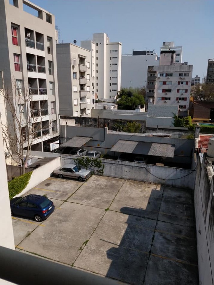 Alquiler depto 1 dormitorio c/ cochera 62 e/13 y 14