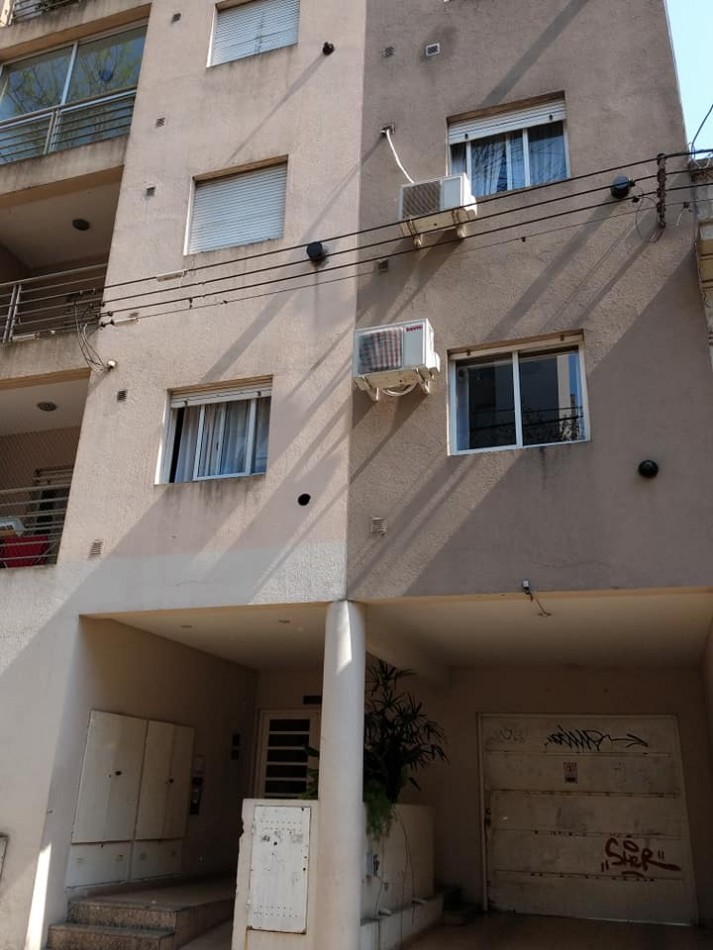 Alquiler depto 1 dormitorio c/ cochera 62 e/13 y 14