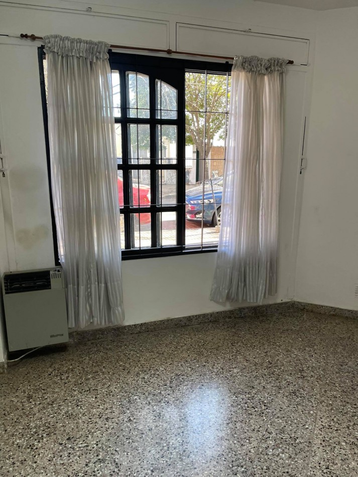 ALQUILER PH TIPO CASA DOS DORM EN 41 Y 21