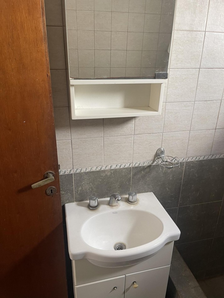 ALQUILER PH DOS DORM EN 23 Y 70