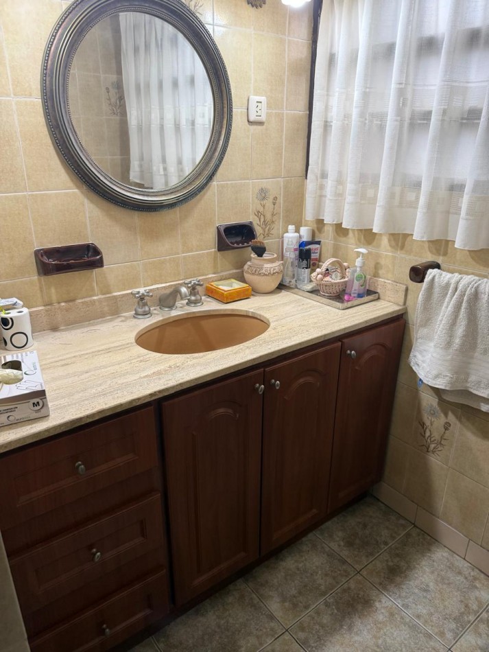IMPORTANTE CASA EN VENTA EN CALLE 49 Y 29