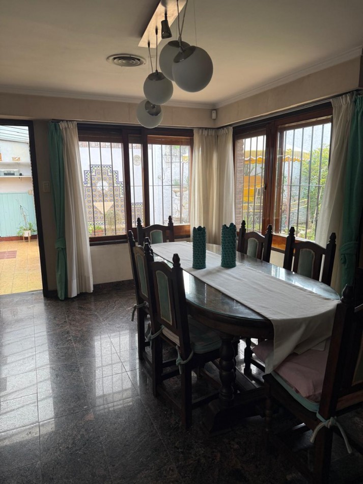IMPORTANTE CASA EN VENTA EN CALLE 49 Y 29