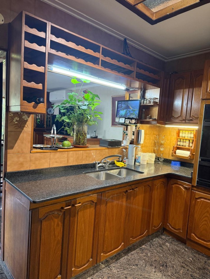IMPORTANTE CASA EN VENTA EN CALLE 49 Y 29