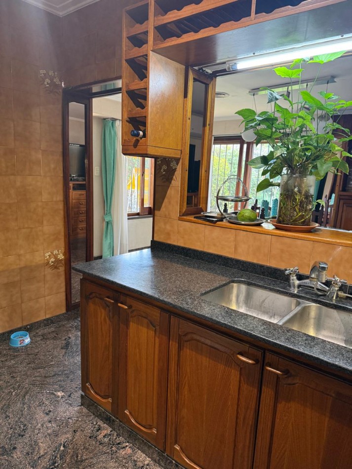 IMPORTANTE CASA EN VENTA EN CALLE 49 Y 29