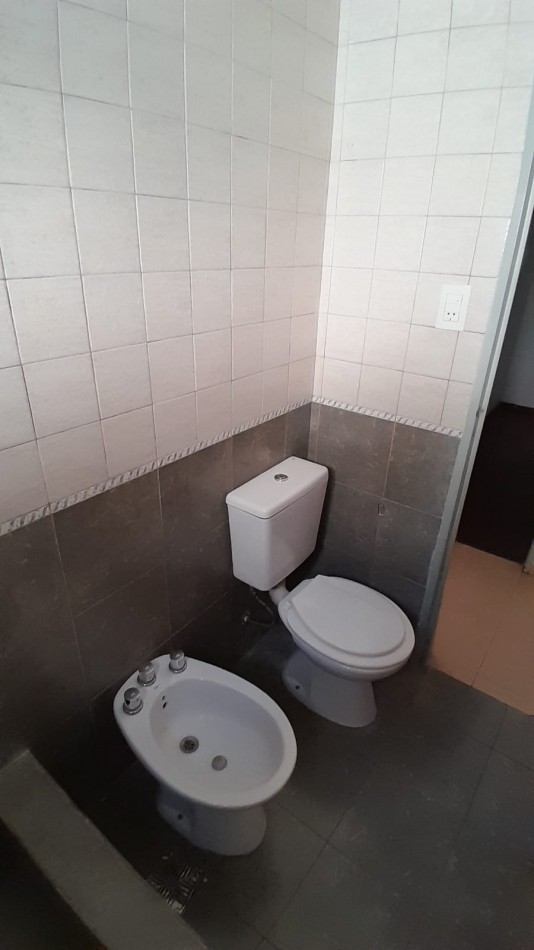ALQUILER PH DOS DORM EN 23 Y 70