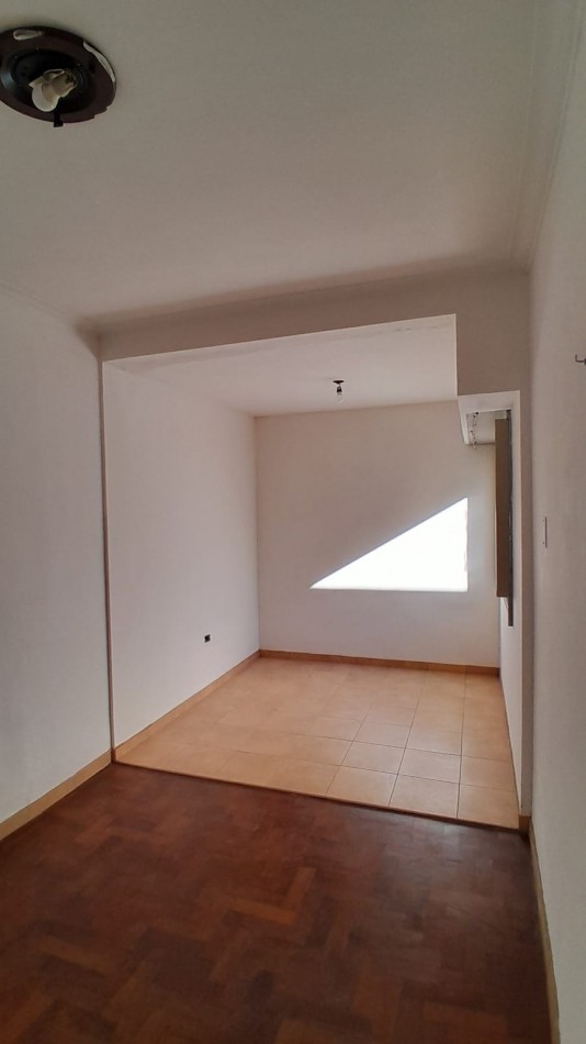 ALQUILER PH DOS DORM EN 23 Y 70