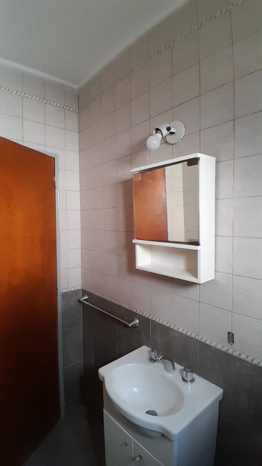ALQUILER PH DOS DORM EN 23 Y 70