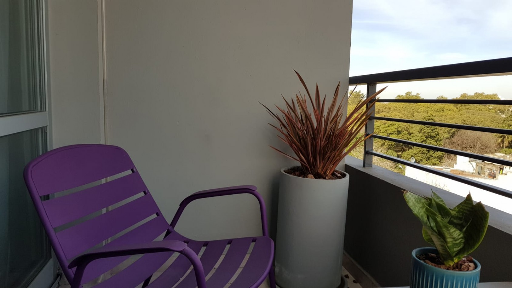 Alquiler departamento monoambiente completamente amoblado y equipado Av.13 entre 63 y 64
