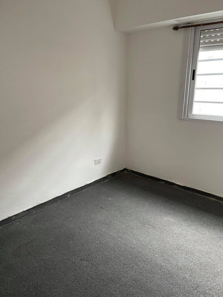 ALQUILER DPTO UN DORM EN 40 Y 122