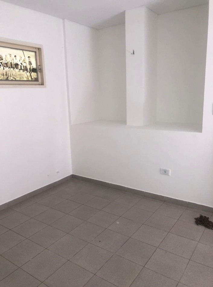 ALQUILER LOCAL COMERCIAL 4 Y 59