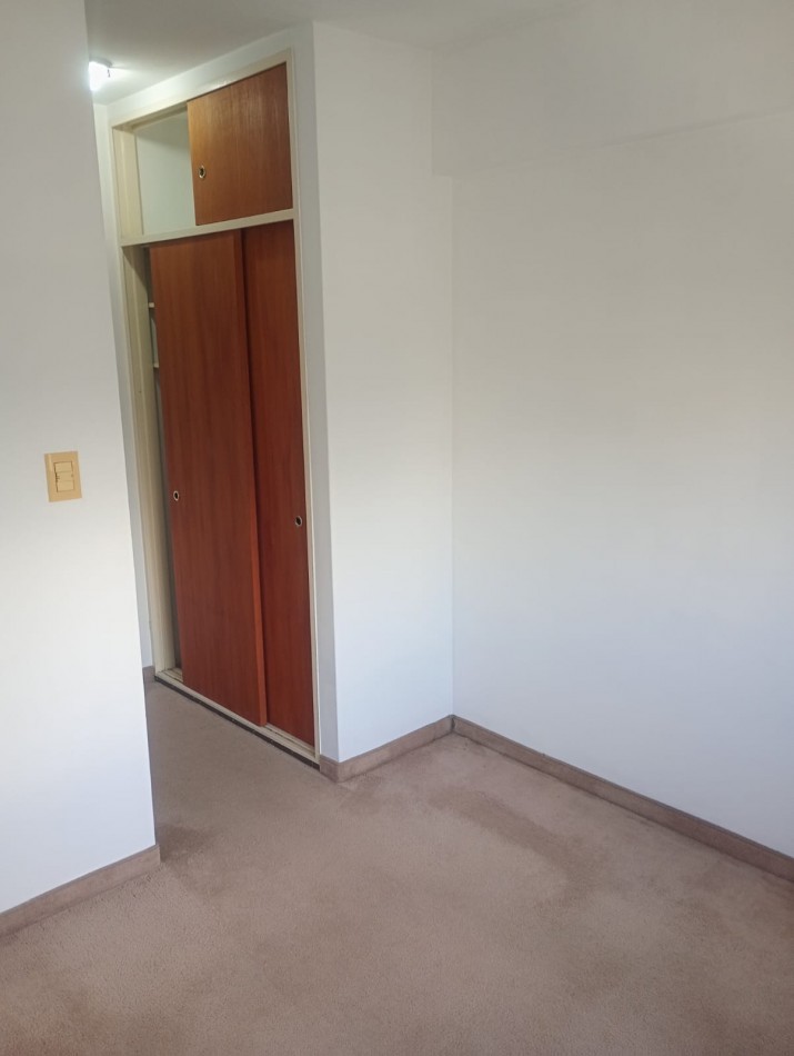 Alquiler depto 1 dormitorio 3 e/60 y 61