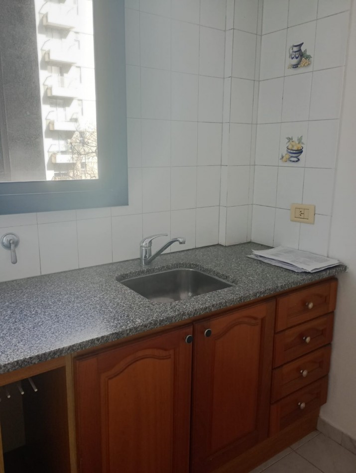 Alquiler depto 1 dormitorio 3 e/60 y 61