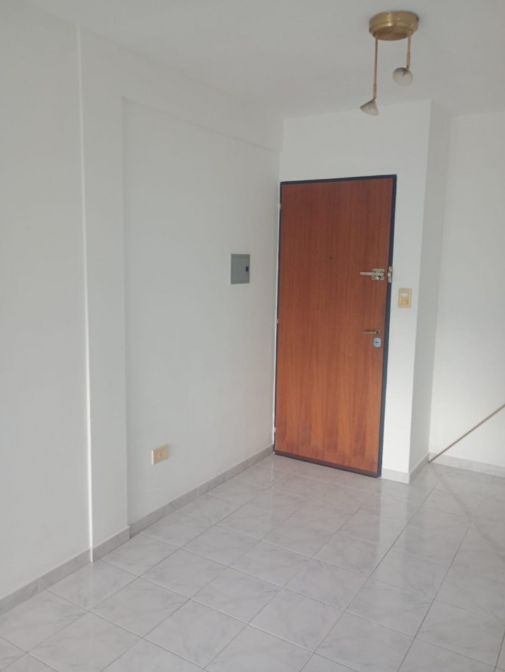 Alquiler depto 1 dormitorio 3 e/60 y 61