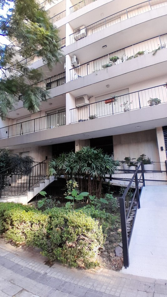 ALQUILER DPTO DOS DORM Y COCHERA EN 49 Y 13